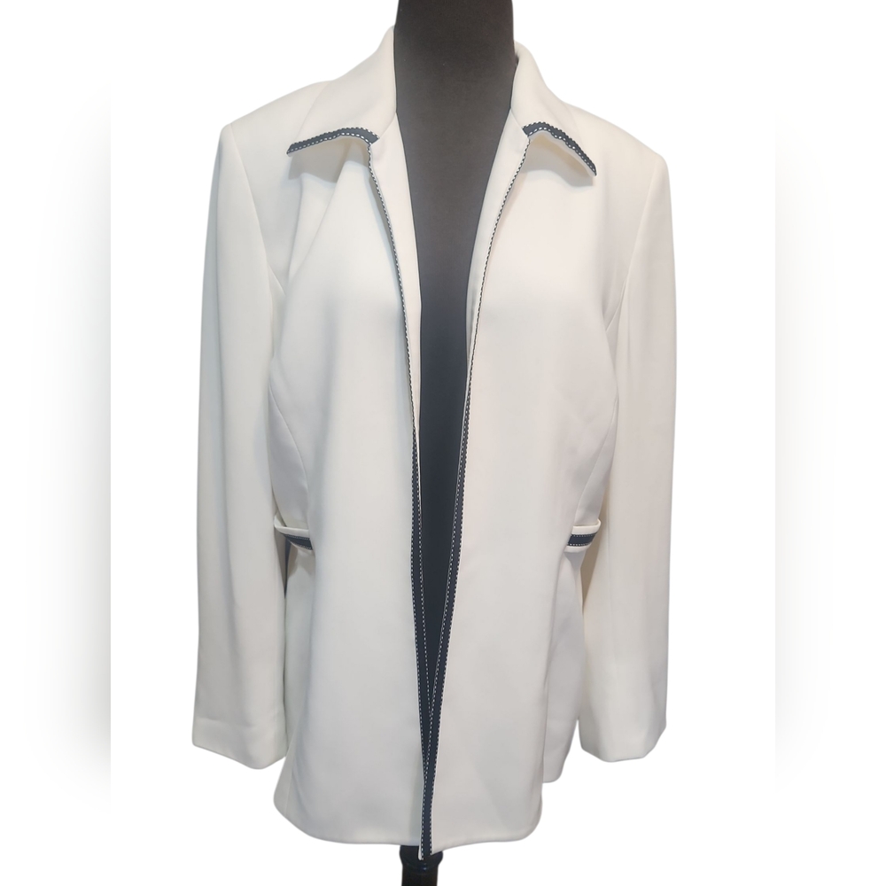 Kasper Elegant White W/ Black Trim  Women's Jacket Sz 12